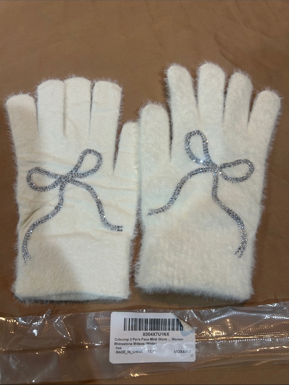 Amazon White Faux Fur Winter Gloves with Silver Rhinestone Bow